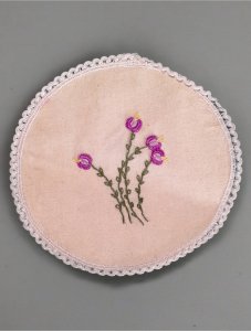 Table mat hand made  ( 12 item )