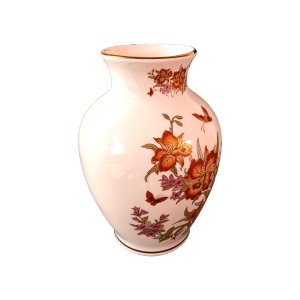 Japanese Meiji Satsuma Style Painted Gold Leaf Flower Vase
