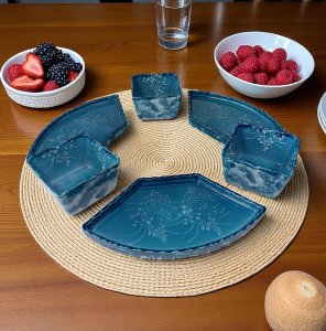 Arita Peacock Blue Porcelain Hors D’oeuvres Party Plate & Cup Set