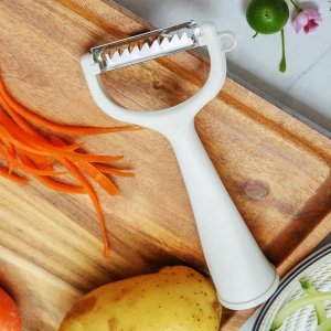 Echo Shredded Vegetable Peeler